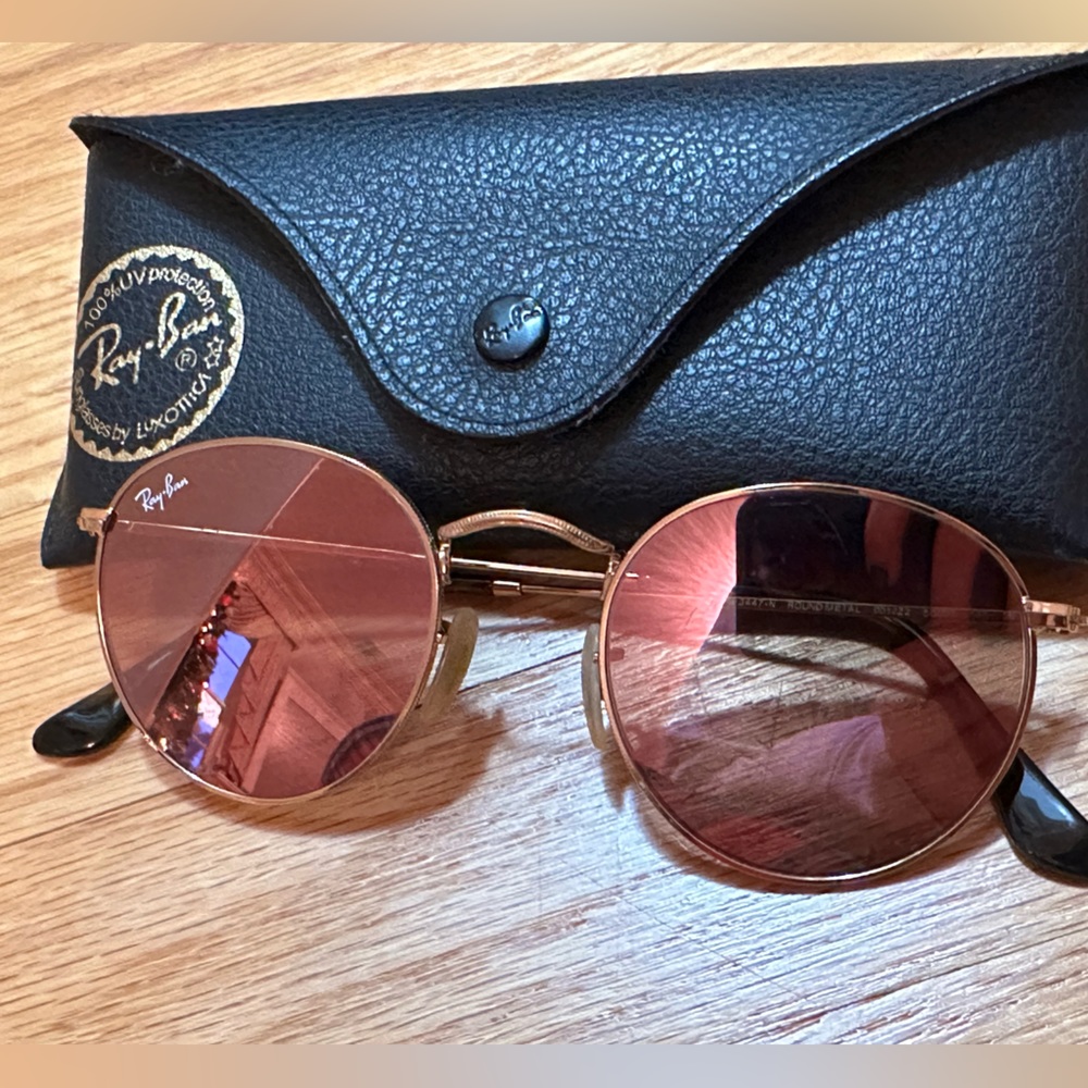 Pink Round Ray-Bans